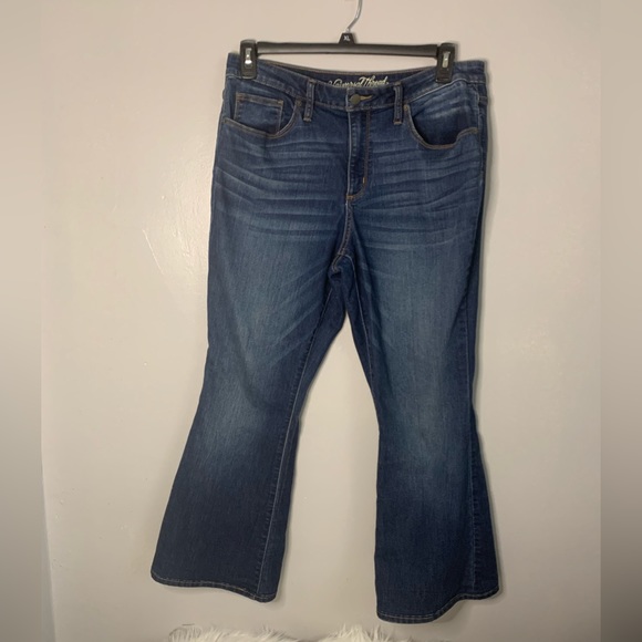 Universal Thread High Rise Flare Denim Jeans - Picture 1 of 7
